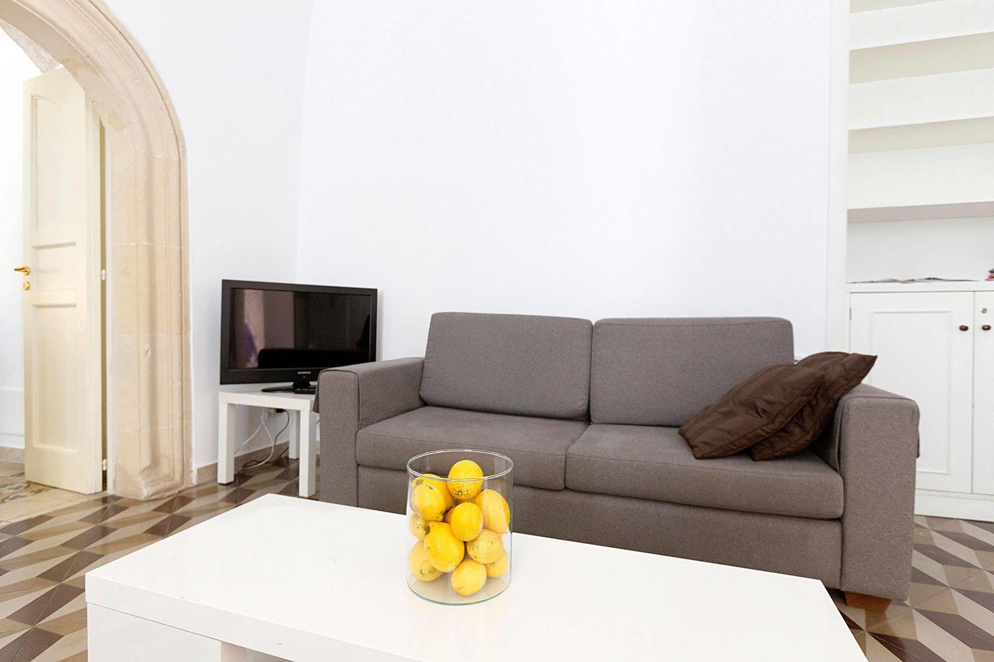 Nonna Jole Bed and Breakfast Lecce Exteriör bild
